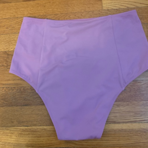 Kortni Jeane High Waisted Bottoms - Picture 2 of 2